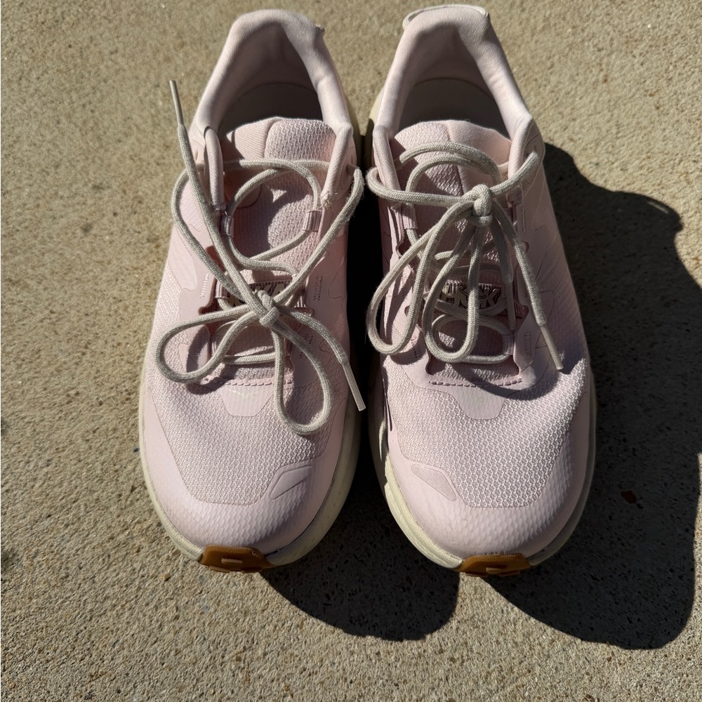 Hoka Transport